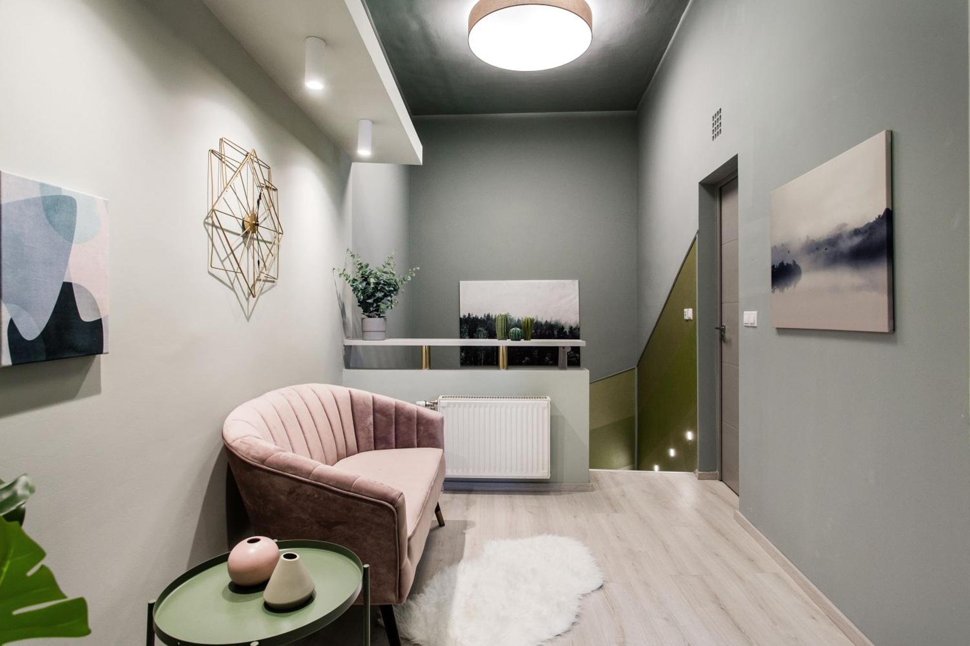 Апартаменти Elegant Duplex Near Greenery *