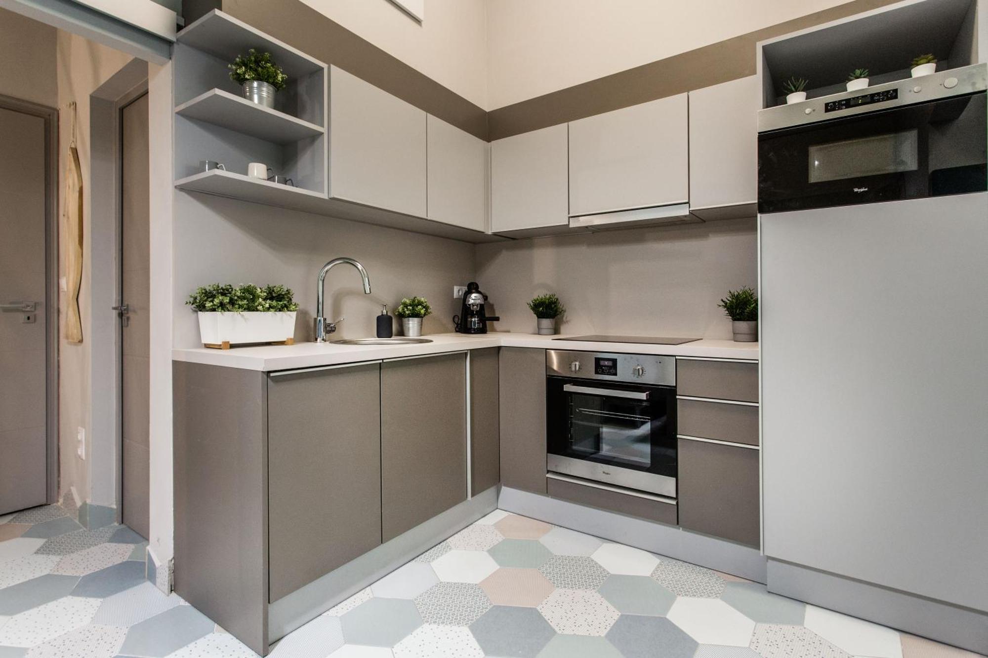 Elegant Duplex Near Greenery Appartement *